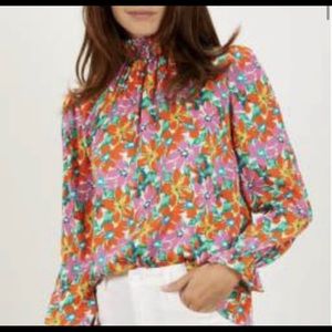 Tucker Stella Top in Marissa's Mural White